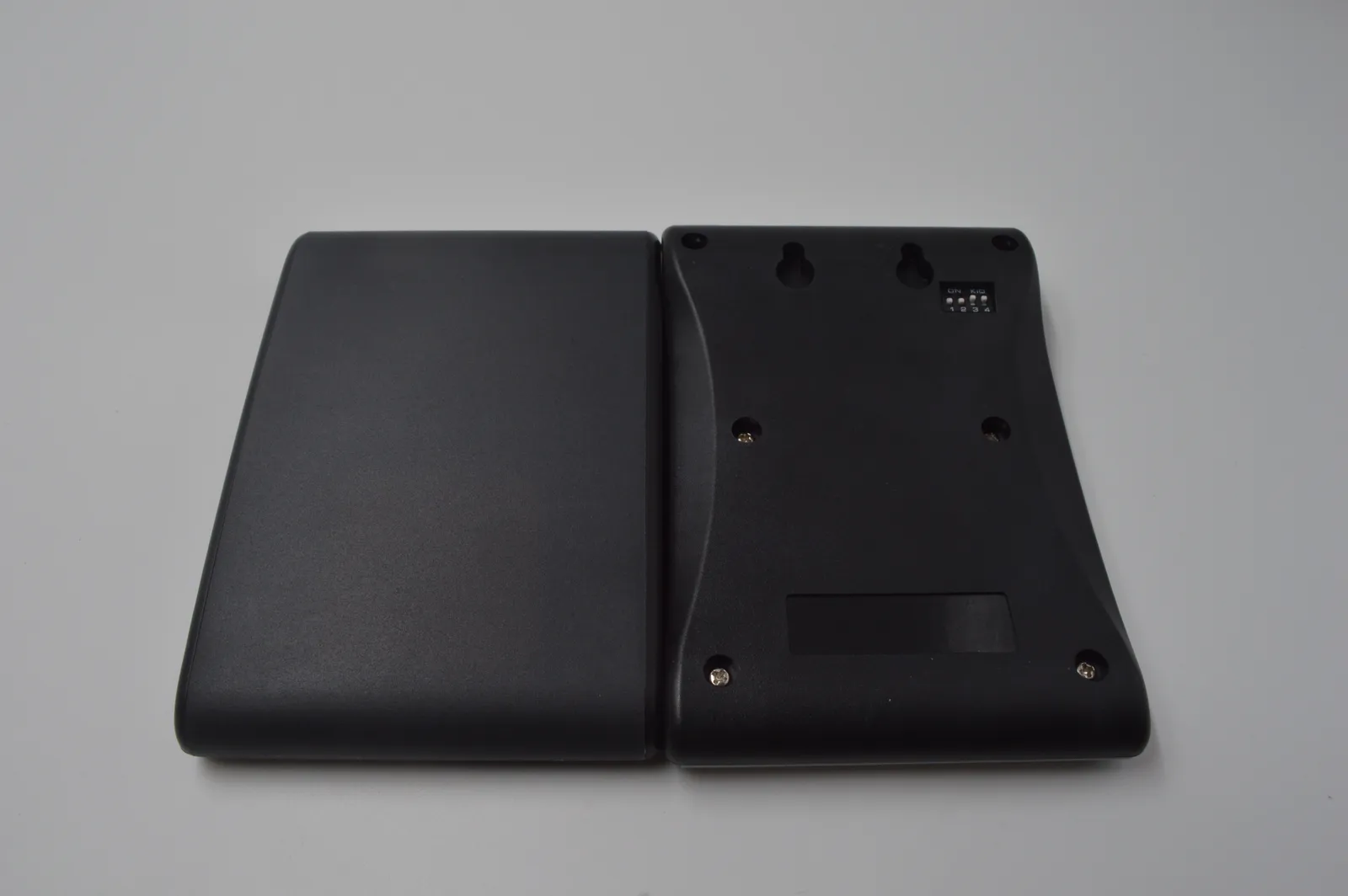 Biurkowy czytnik RFID TagTrack D100 — zdjęcie 2
