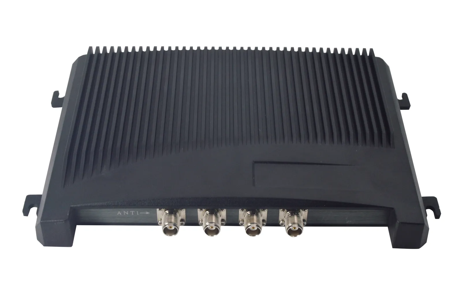 Przemysłowy czytnik RFID TagTrack S8600