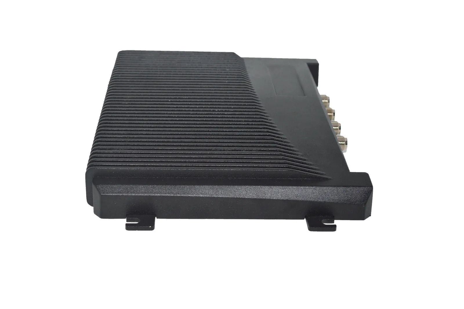 Przemysłowy czytnik RFID TagTrack S8600 — zdjęcie 3